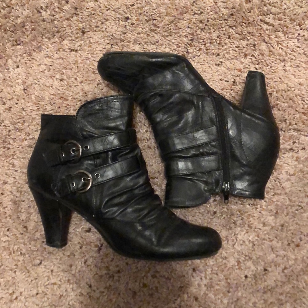 Hot Kiss Booties
